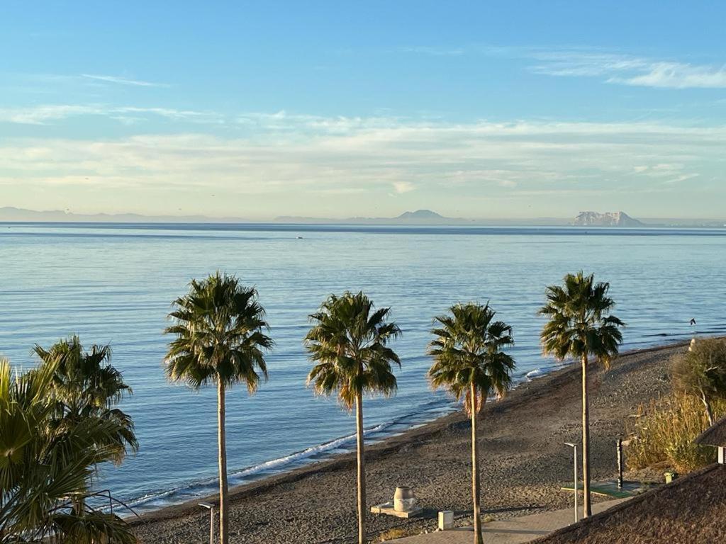 Bahia De La Plata Seafront Daire Estepona Dış mekan fotoğraf