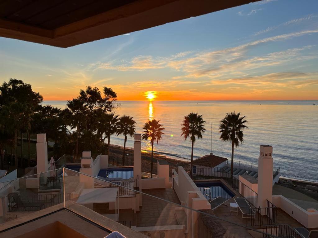 Bahia De La Plata Seafront Daire Estepona Dış mekan fotoğraf